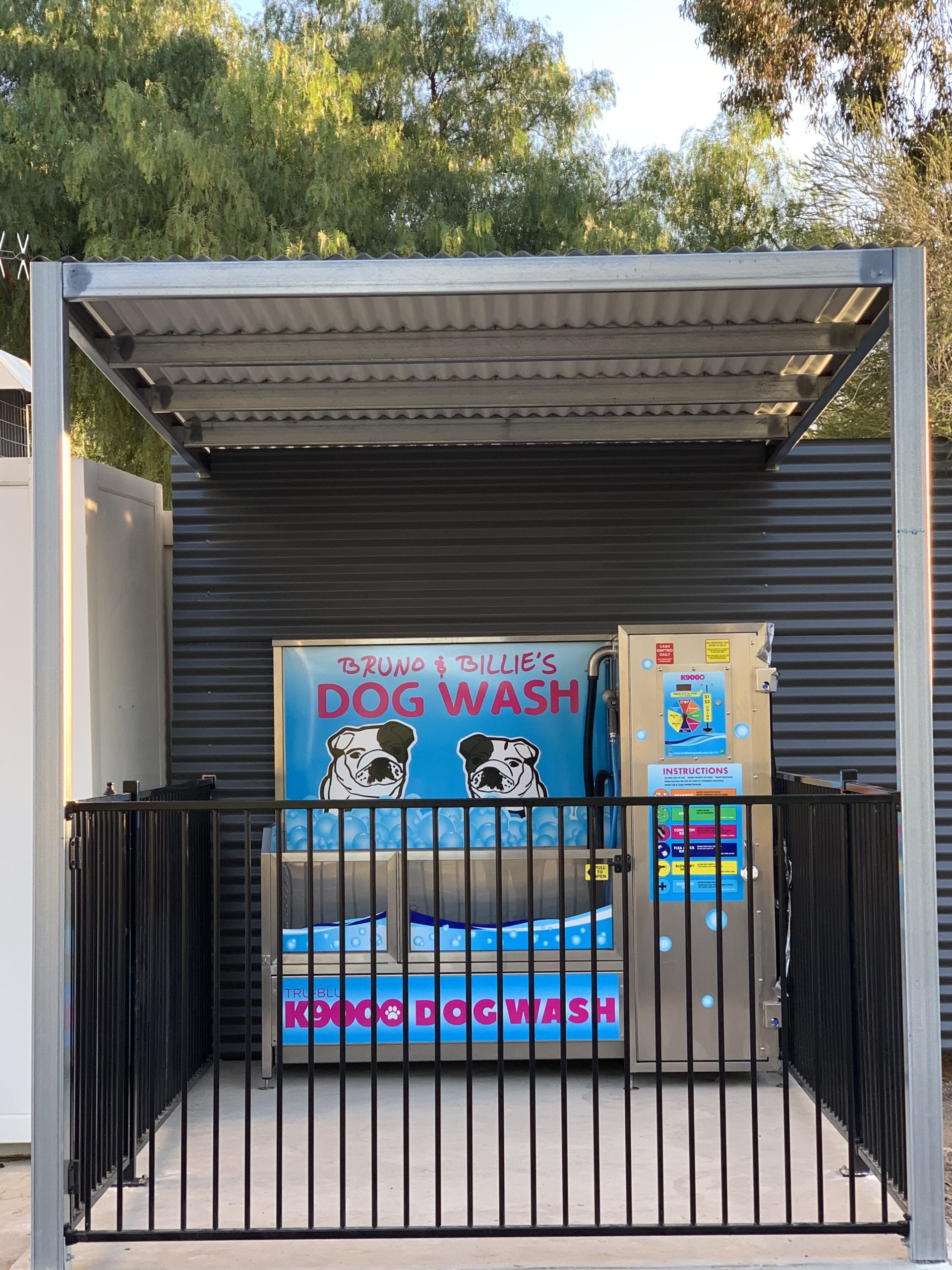 K9000 dog wash with branding for Bruno & Blue's Dog Wash